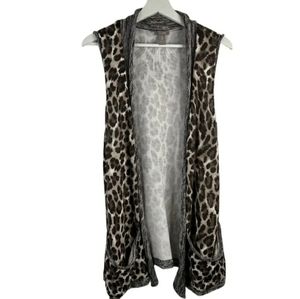 Chico’s Leopard Print Sleeveless Sweater Vest Pockets Sz1   USA M